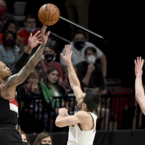 开云体育首页-利拉德：重伤后恢复最难的是心理挑战 你心里对每件事都有些忐忑